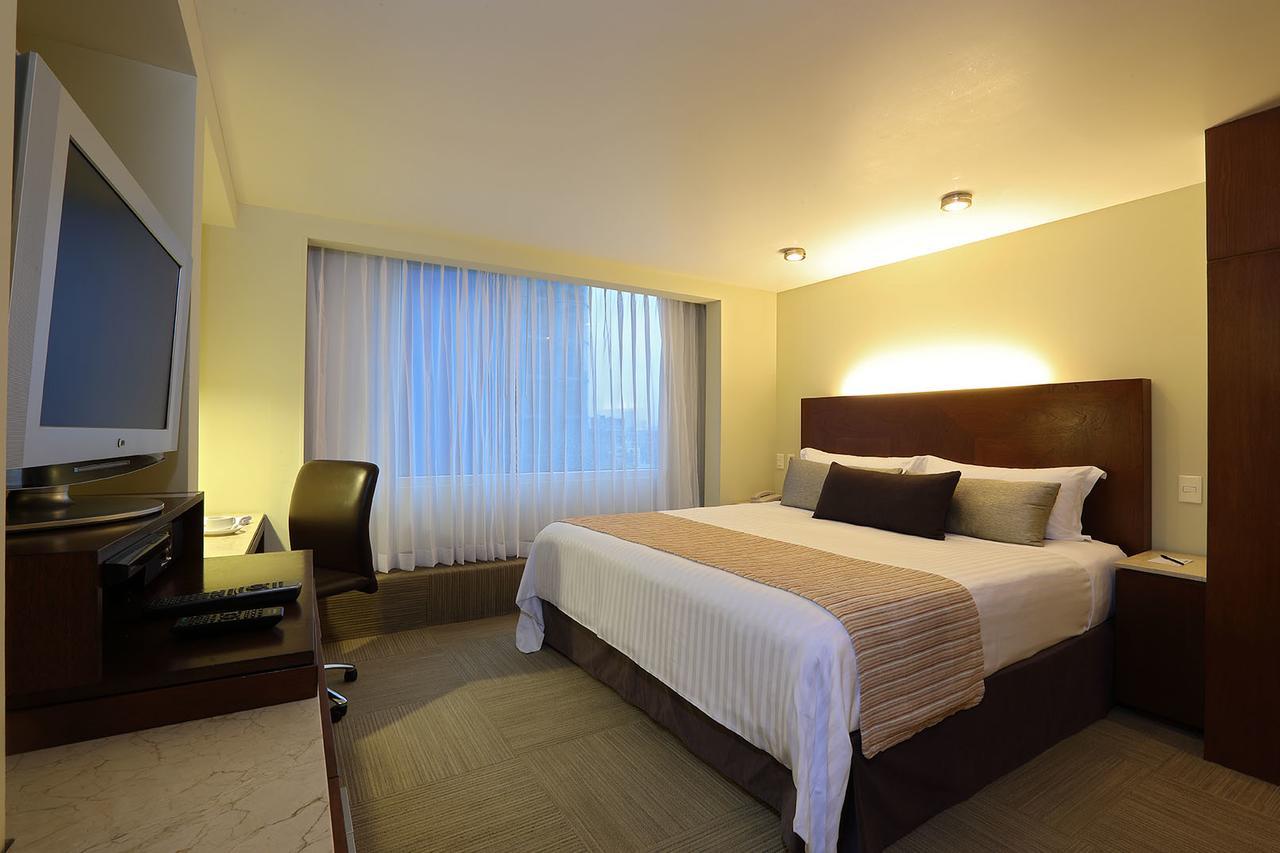 Emporio Reforma Hotel Cidade do México Quarto foto A bedroom at the hotel